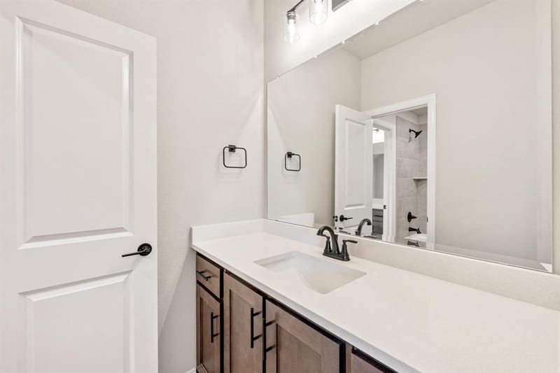 1306 Parkmont Court, Justin TX 76247 - Photo 32