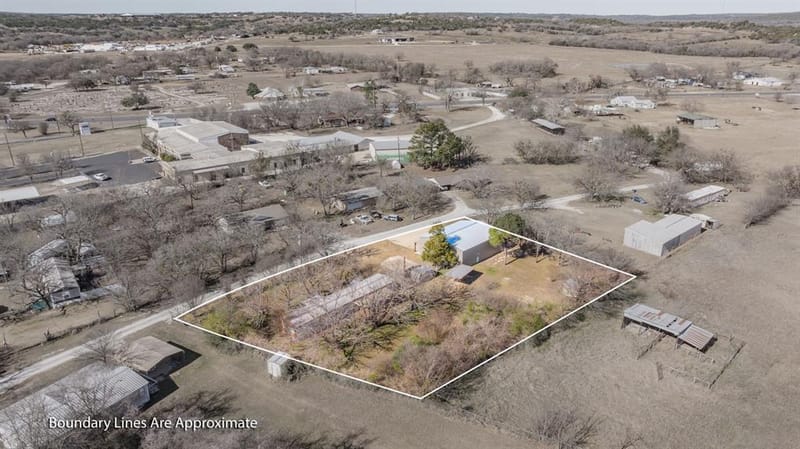 483 Private Road 729, Bluff Dale TX 76433 - Photo 33