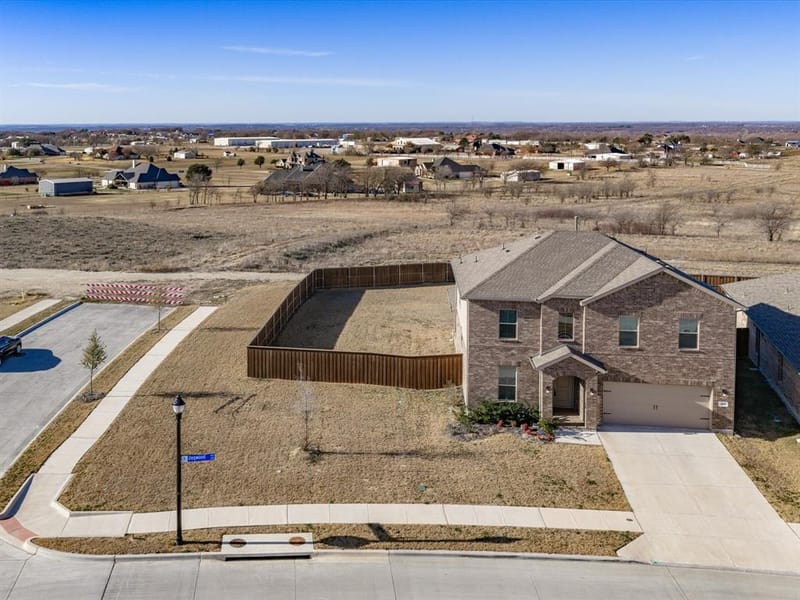 186 Dogwood Avenue, Rhome TX 76078 - Photo 5