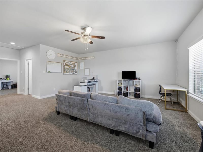 186 Dogwood Avenue, Rhome TX 76078 - Photo 21