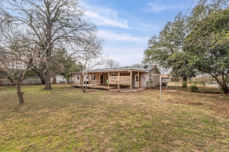 351 Santa Fe Drive, Woodway TX 76712 - Photo 20