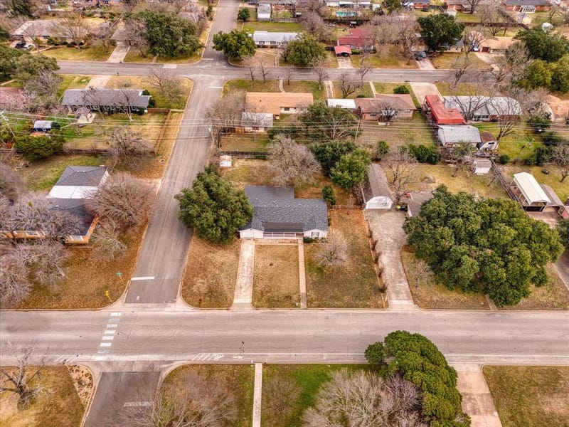 351 Santa Fe Drive, Woodway TX 76712 - Photo 30