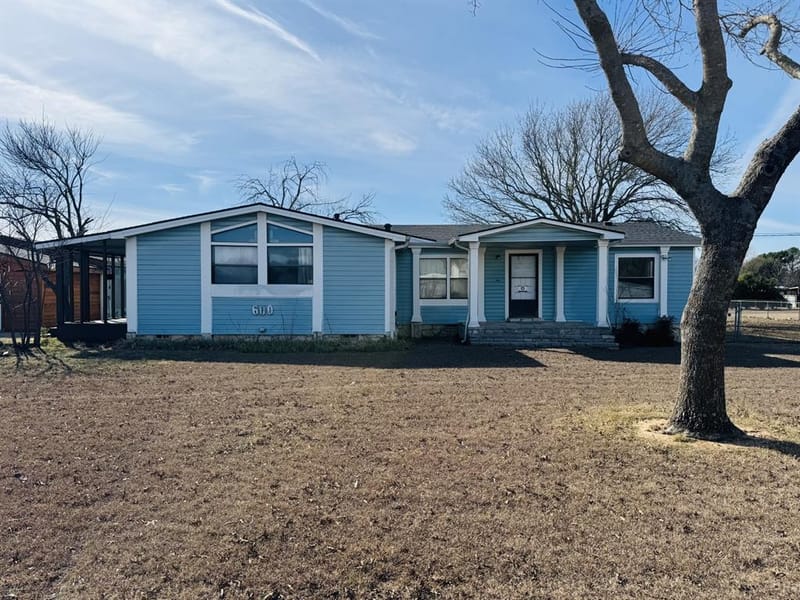 600 Temple Hall Highway, Granbury TX 76049