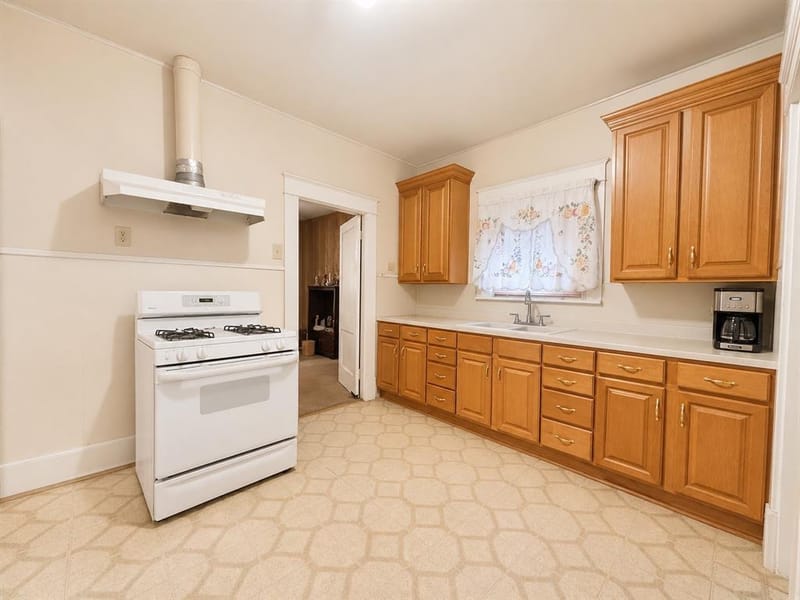619 Delaware Street, Dallas TX 75208 - Photo 8
