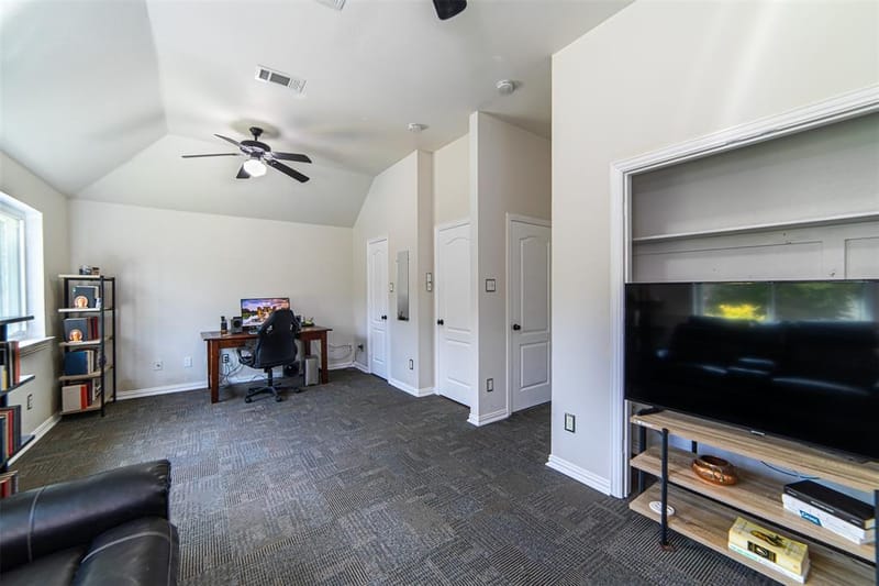 1706 Hollow Creek Court, Garland TX 75040 - Photo 26