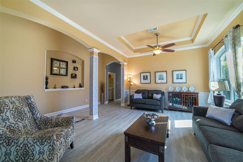 1706 Hollow Creek Court, Garland TX 75040 - Photo 9
