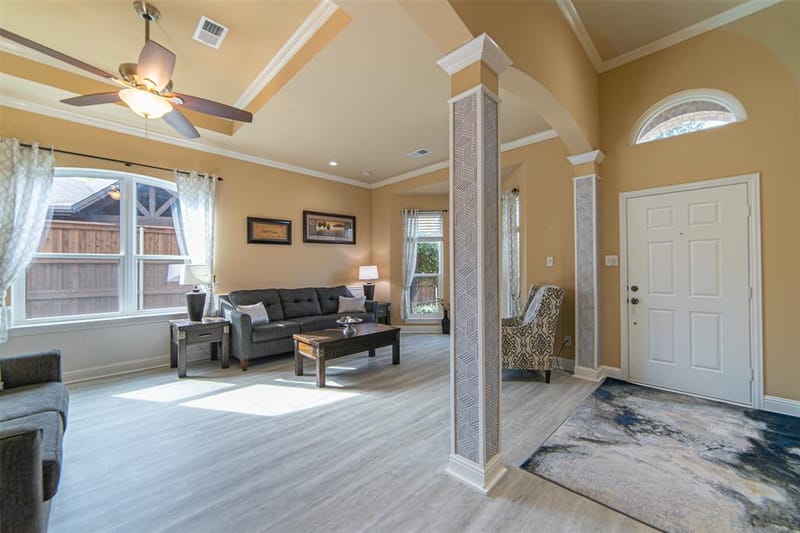 1706 Hollow Creek Court, Garland TX 75040 - Photo 11
