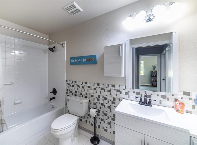1706 Hollow Creek Court, Garland TX 75040 - Photo 21