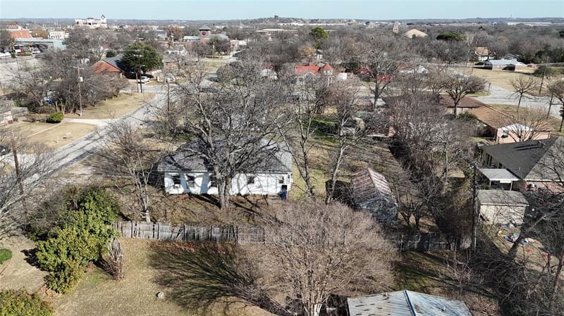 213 W Eldred Street # 2, Burleson TX 76028 - Photo 6