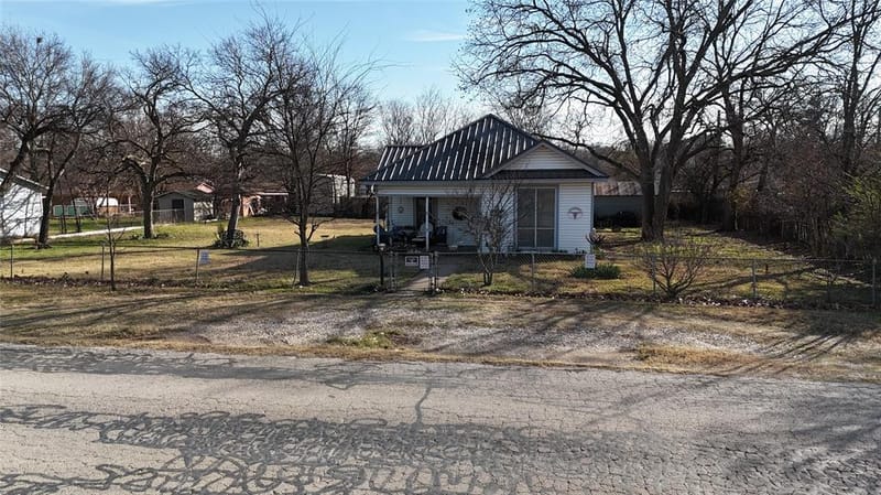 213 W Eldred Street # 2, Burleson TX 76028 - Photo 12