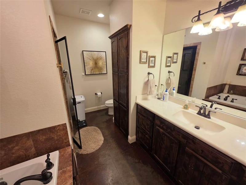 8928 County Road 1232, Godley TX 76044 - Photo 26