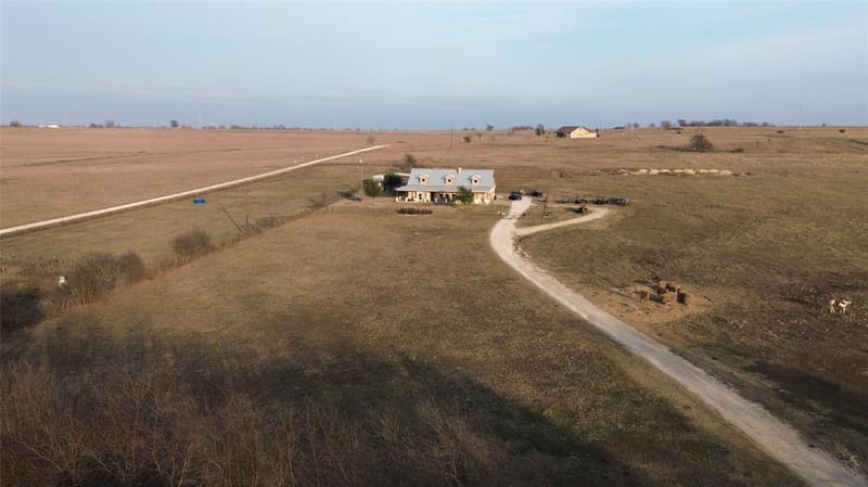 8928 County Road 1232, Godley TX 76044 - Photo 3