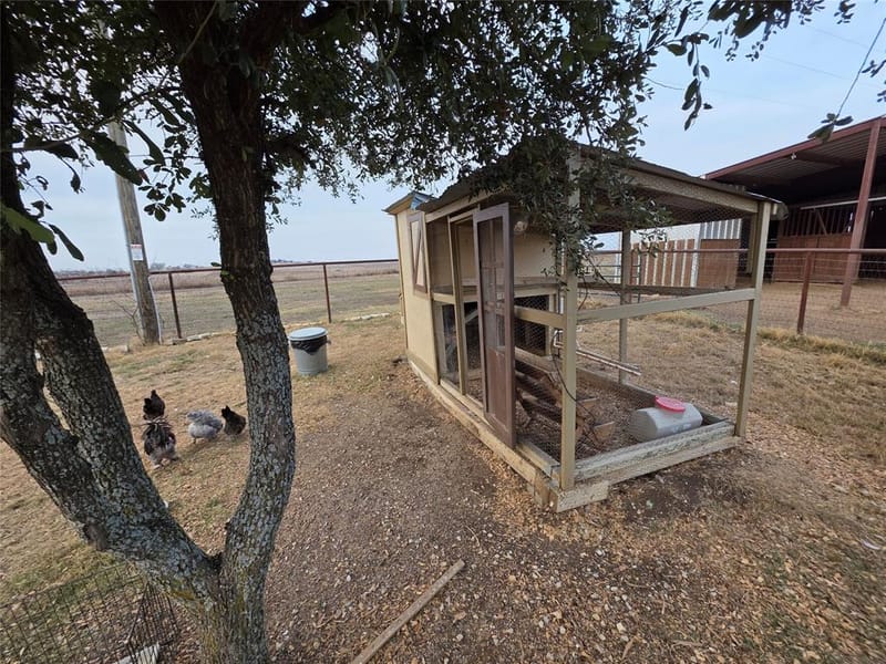 8928 County Road 1232, Godley TX 76044 - Photo 32