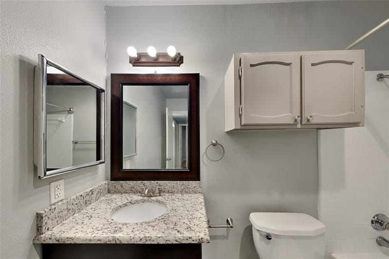 1711 Chesterfield Drive, Carrollton TX 75007 - Photo 12