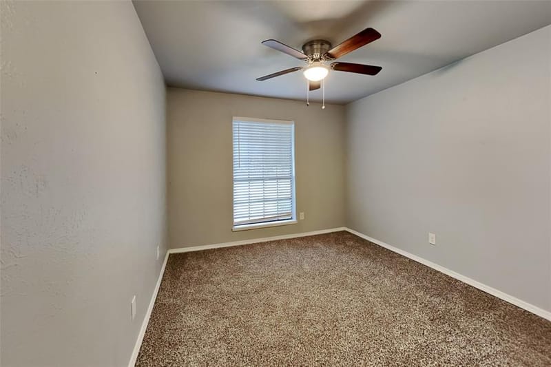 1711 Chesterfield Drive, Carrollton TX 75007 - Photo 10