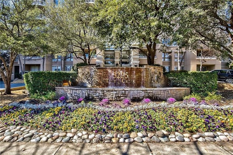 3225 Turtle Creek Boulevard # 829, Dallas TX 75219 - Photo 2