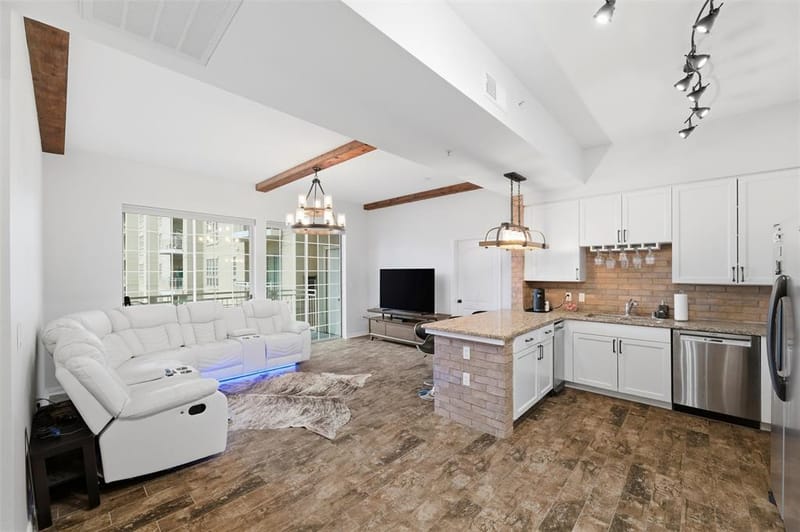 3225 Turtle Creek Boulevard # 829, Dallas TX 75219 - Photo 4