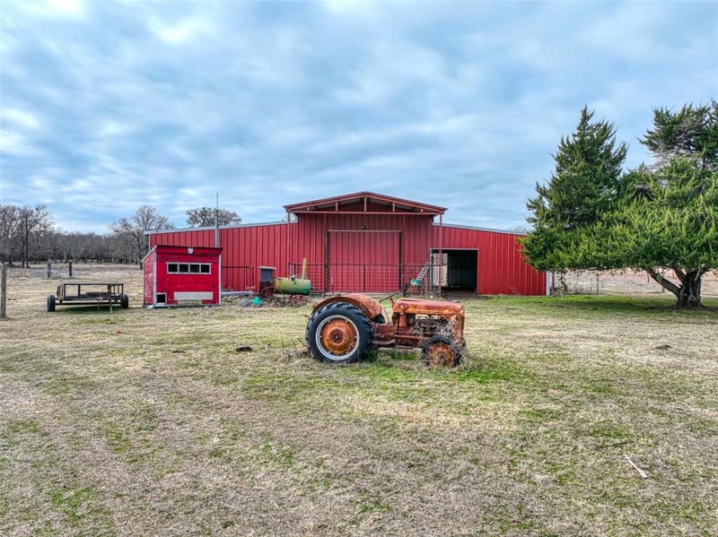 408 HCR 1414, Blum TX 76627 - Photo 2