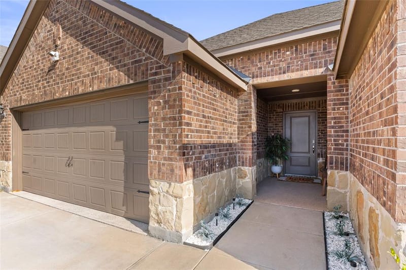 1517 Blossom Court Drive, Princeton TX 75407 - Photo 3