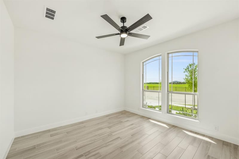 925 Cannes Drive, Red Oak TX 75154 - Photo 6