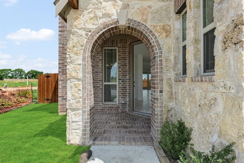 925 Cannes Drive, Red Oak TX 75154 - Photo 4