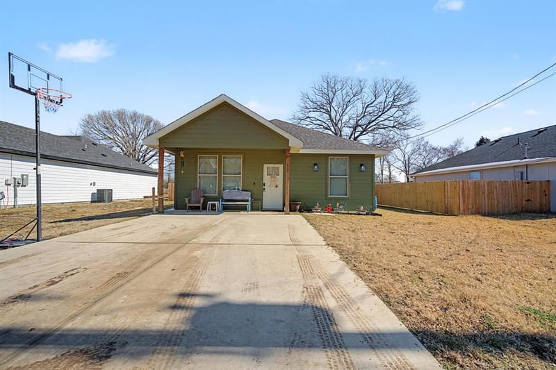223 Harris Boulevard, Malakoff TX 75148 - Photo 3
