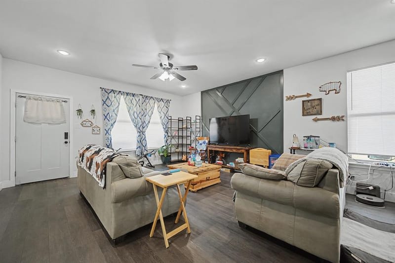 223 Harris Boulevard, Malakoff TX 75148 - Photo 4