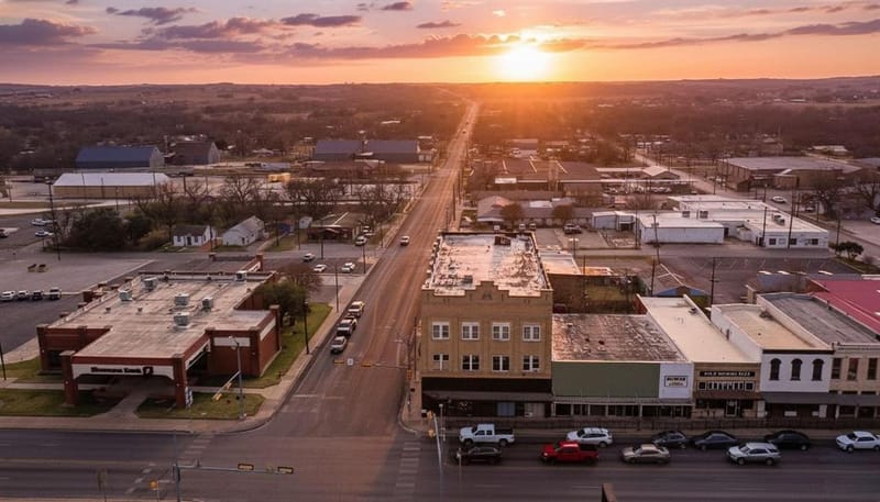 107 S Austin Street, Comanche TX 76442