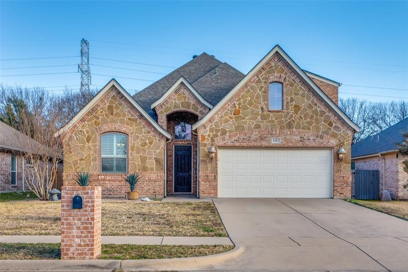 8312 Teja Trail, Benbrook TX 76126