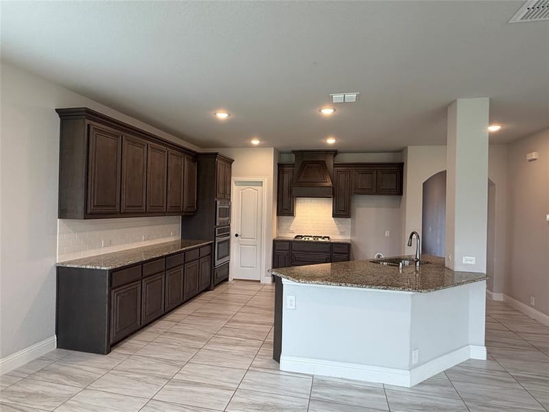 807 Imperial Way, Mansfield TX 76063 - Photo 7