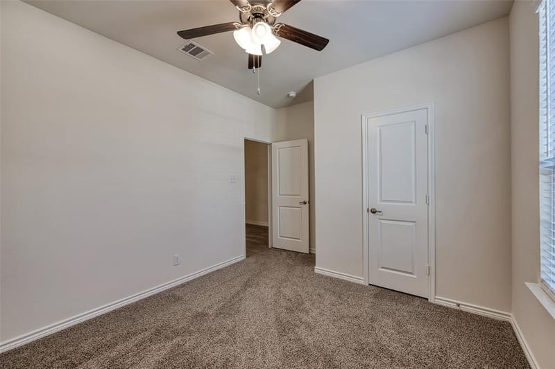 10908 Summer Rain Boulevard, Aubrey TX 76227 - Photo 8