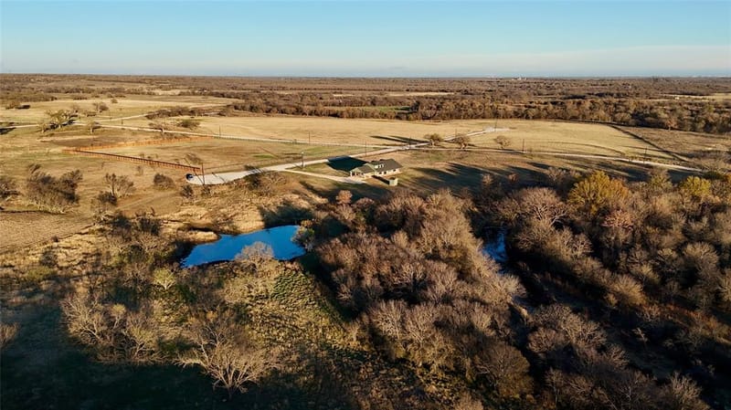 175 Flint Lane, Chico TX 76431 - Photo 3
