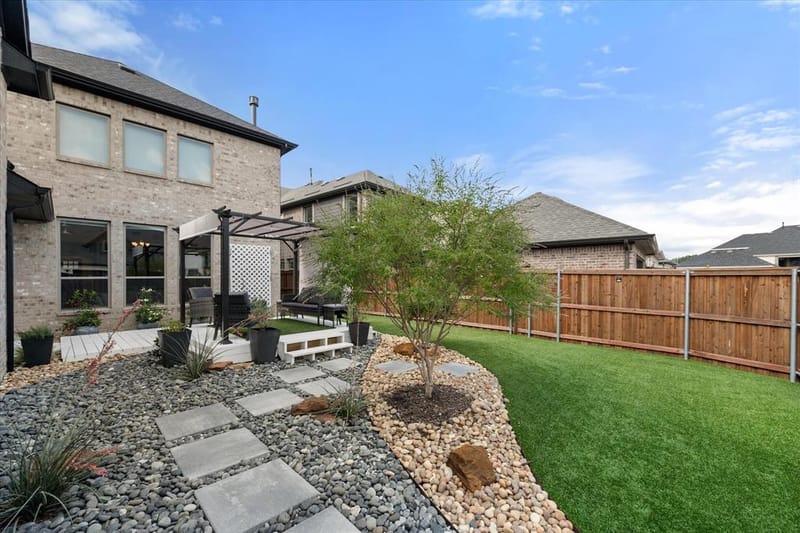 1429 Cypress Thorn Drive, Arlington TX 76005 - Photo 5
