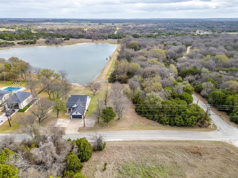 1451 Lakeside Trail, Whitney TX 76692 - Photo 3