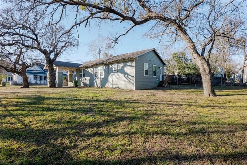 1302 NW 3rd Avenue, Mineral Wells TX 76067 - Photo 19