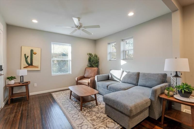 1302 NW 3rd Avenue, Mineral Wells TX 76067 - Photo 4