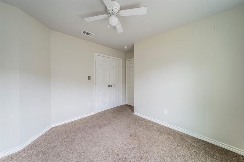 813 Jones Street, Greenville TX 75401 - Photo 17