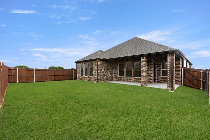 1315 Woodpecker Lane, Mansfield TX 76063 - Photo 6