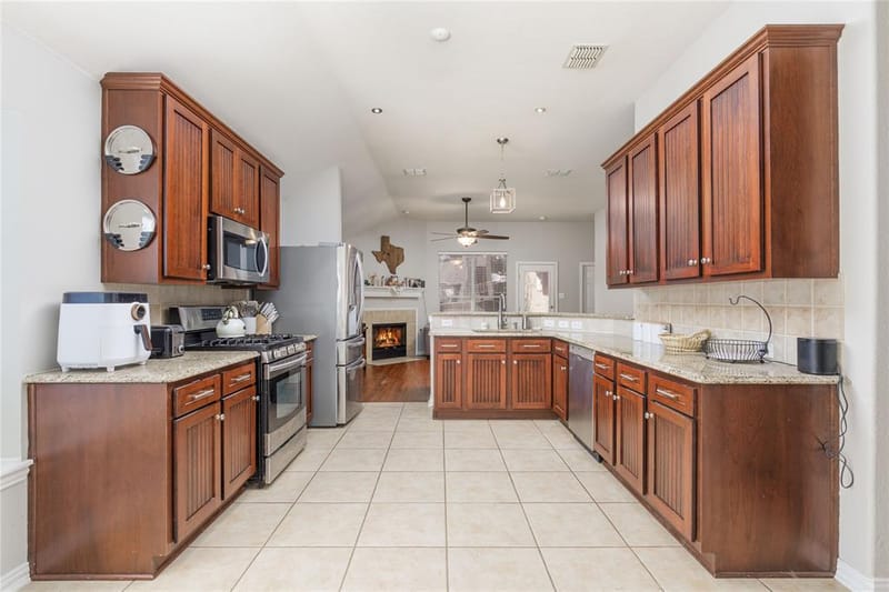 2408 Geneva Lane, McKinney TX 75072 - Photo 7