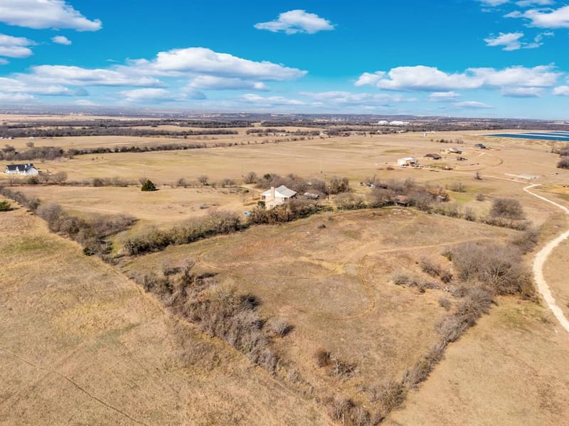 10400 Baucum Road, Midlothian TX 76065 - Photo 11