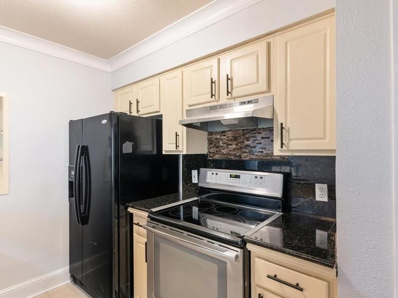5915 E University Boulevard # 112, Dallas TX 75206 - Photo 18