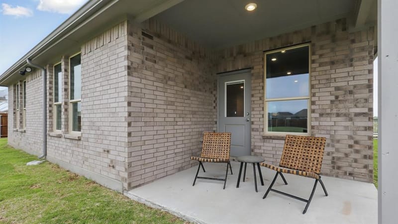 1913 PREAKNESS Drive, Granbury TX 76049 - Photo 36