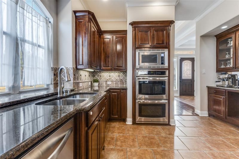 11327 Mounts Run Drive, Dallas TX 75218 - Photo 6