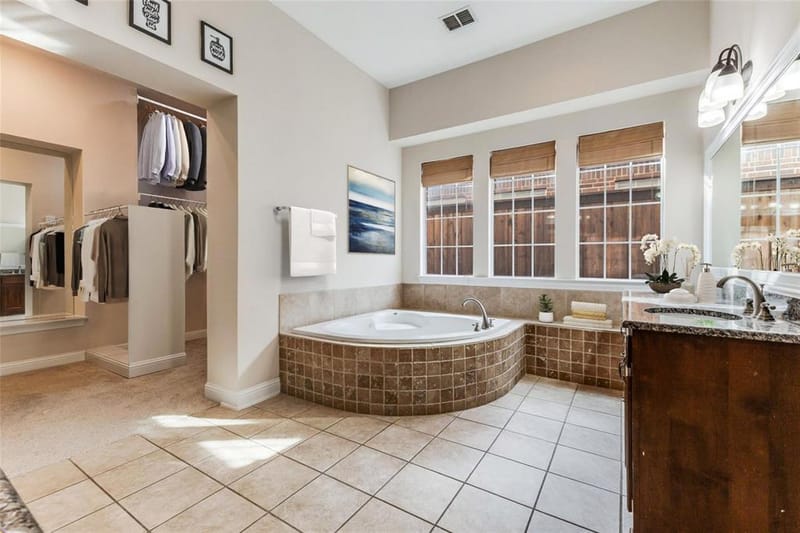 11327 Mounts Run Drive, Dallas TX 75218 - Photo 20