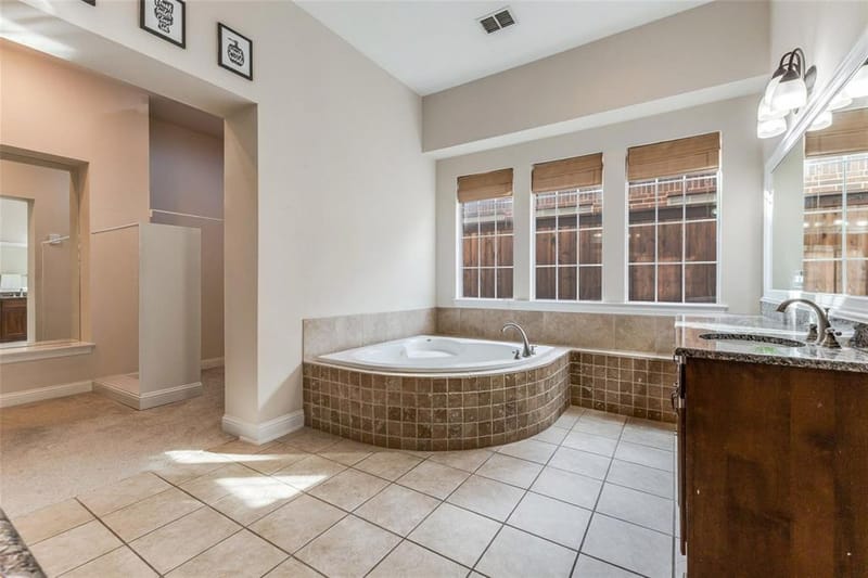 11327 Mounts Run Drive, Dallas TX 75218 - Photo 21