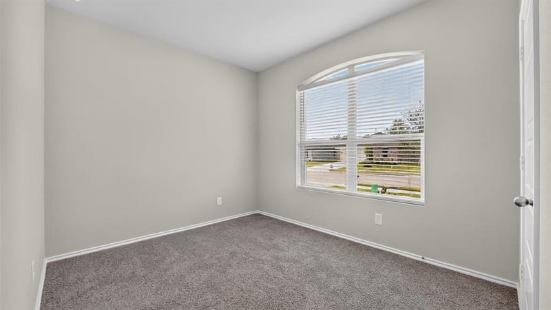 1921 CHEROKEE Lane, Cleburne TX 76033 - Photo 18