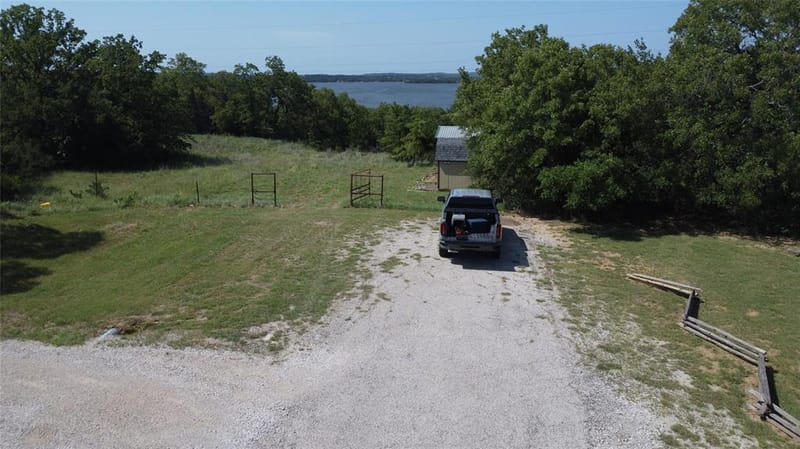 194 LAKEVIEW, Sunset TX 76270 - Photo 12