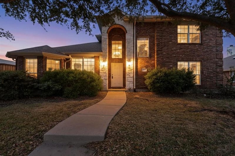 2111 Danbury Drive, Rockwall TX 75032 - Photo 2