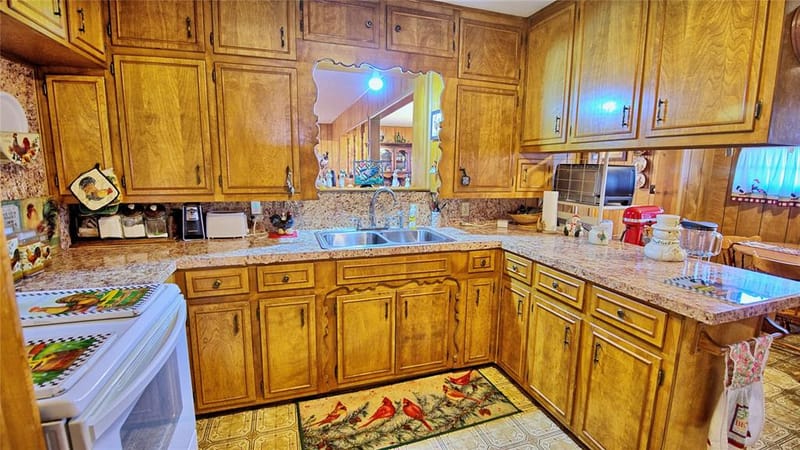 200 Louise Street, Nocona TX 76255 - Photo 7