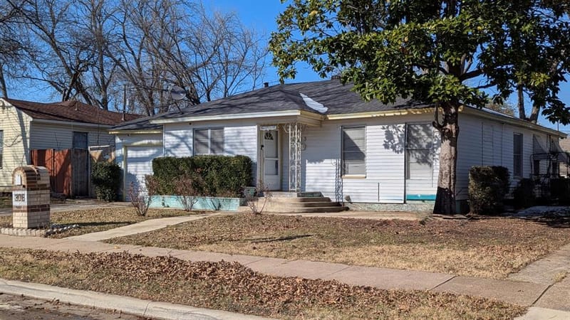 3013 Emmett Street, Dallas TX 75211